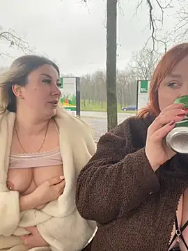 Model9798 online show from January 8, 9:55 am