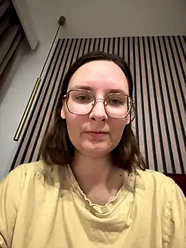 The Snowwhitee online show from November 12, 9:03 pm