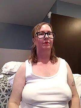 SweetandNaughty1 online show from October 14, 4:02 am