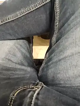 coolrocky346 online show from February 14, 11:53 am