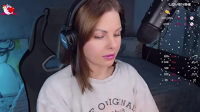 Your Sweet Lilu online show from October 1, 3:40 pm