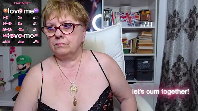 Snapshot of Mella4you chatting on February 16, 11:49 am Mella4you online show from February 16, 11:49 am