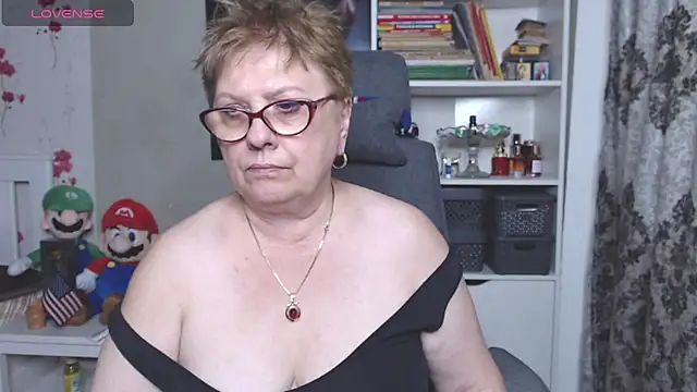 Snapshot of Mella4you chatting on October 26, 11:05 am Mella4you online show from October 26, 11:05 am