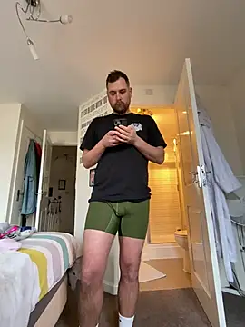 Snapshot of Kramer023 chatting on February 19, 2:35 pm Kramer023 online show from February 19, 2:35 pm