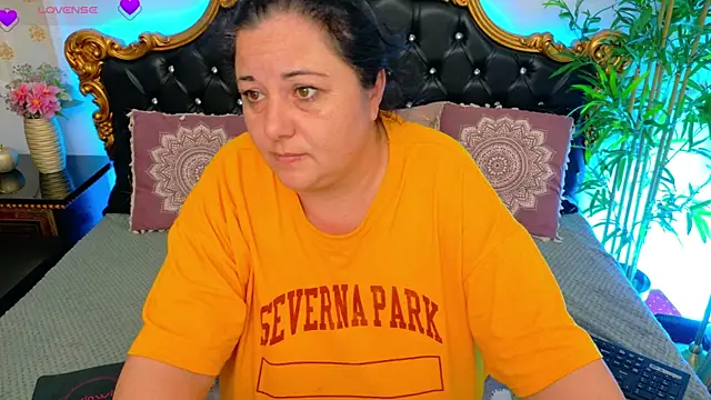 AleshaArabian online show from April 3, 4:21 am