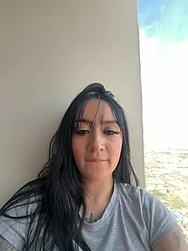 EmmyEvans1 online show from April 28, 9:42 pm