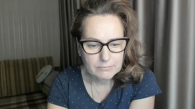 Snapshot of lauraoven chatting on January 17, 4:26 pm lauraoven online show from January 17, 4:26 pm