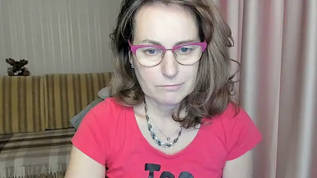 Snapshot of lauraoven chatting on March 17, 1:08 pm lauraoven online show from March 17, 1:08 pm