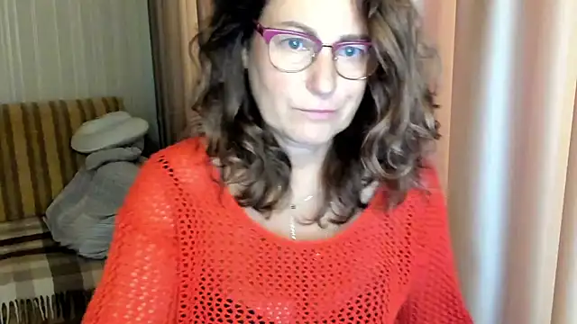 lauraoven online show from October 9, 7:06 am