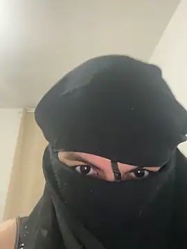 Marocainegroscul online show from November 24, 3:45 pm