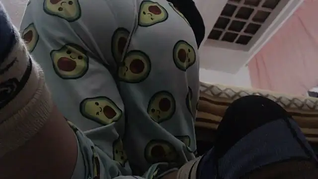 prettyangelsquirt online show from January 5, 3:43 am