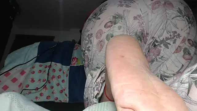 prettyangelsquirt online show from January 19, 2:17 pm