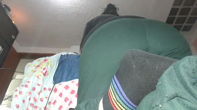 prettyangelsquirt online show from January 22, 11:21 pm