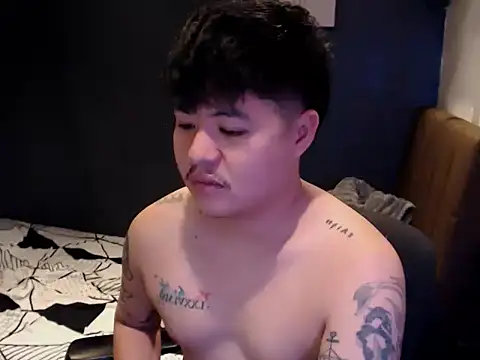 Snapshot of ASIANken911 chatting on October 25, 8:47 pm ASIANken911 online show from October 25, 8:47 pm