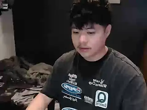 Snapshot of ASIANken911 chatting on November 28, 8:17 am ASIANken911 online show from November 28, 8:17 am