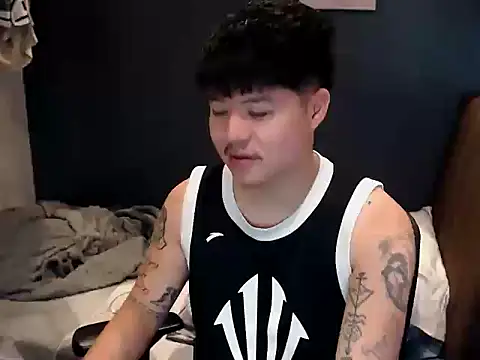 Snapshot of ASIANken911 chatting on March 7, 6:38 pm ASIANken911 online show from March 7, 6:38 pm