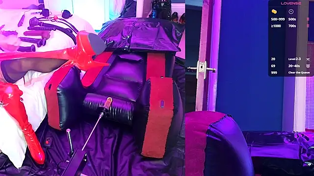 Snapshot of Kinky_JXD chatting on October 13, 5:02 pm Kinky JXD online show from October 13, 5:02 pm