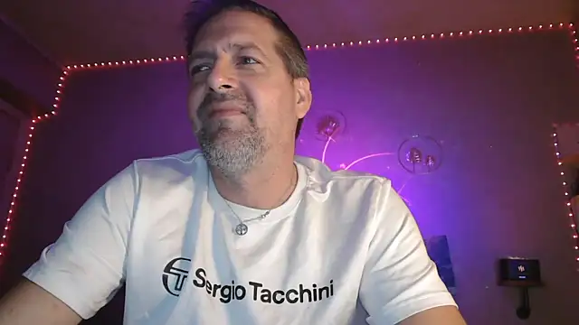 Snapshot of matrikes1 chatting on February 14, 7:32 pm matrikes1 online show from February 14, 7:32 pm