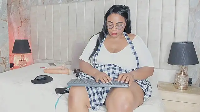 AranzaLatinBlacks online show from February 19, 3:05 pm