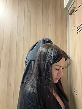 Wet  Bunny online show from February 11, 9:31 am