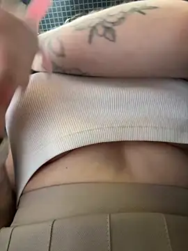 Wet  Bunny online show from May 3, 6:19 am
