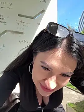 Wet  Bunny online show from May 10, 6:18 am