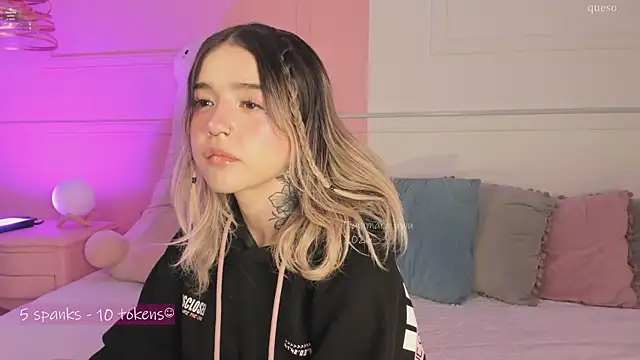  Tammara  online show from February 18, 12:45 pm