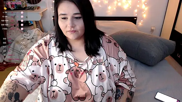 naughtykiss online show from September 27, 4:17 am