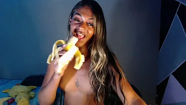 Snapshot of camil_sexx1 chatting on December 11, 4:09 pm camil sexx1 online show from December 11, 4:09 pm