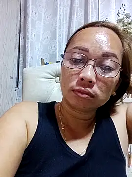 asianwet4u online show from October 1, 8:59 pm