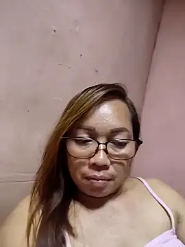 asianwet4u online show from May 9, 2:11 pm