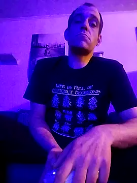 Codymc89 online show from December 18, 11:33 pm