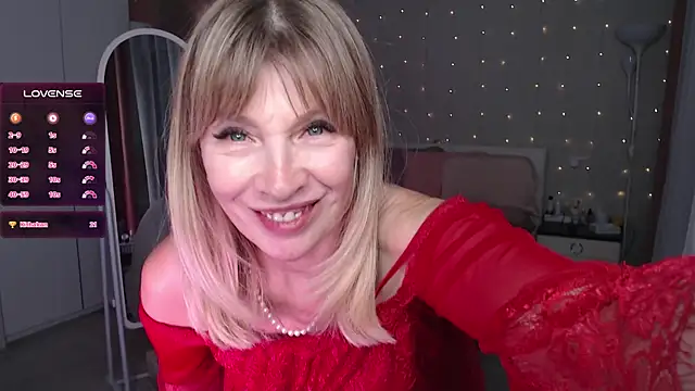 Snapshot of JuliaVilnet chatting on November 1, 5:26 pm JuliaVilnet online show from November 1, 5:26 pm