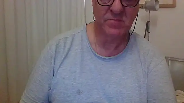 Snapshot of ANONIMO7735 chatting on September 26, 4:55 pm ANONIMO7735 online show from September 26, 4:55 pm