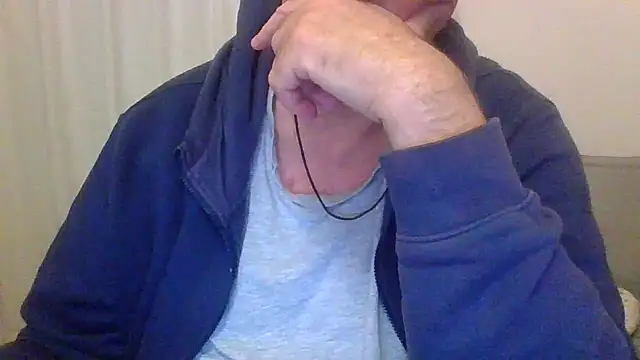 Snapshot of ANONIMO7735 chatting on October 10, 5:01 pm ANONIMO7735 online show from October 10, 5:01 pm