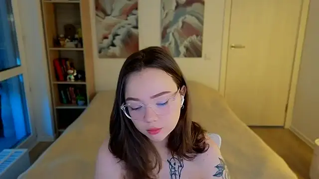 MilenaSaint online show from May 6, 3:35 am