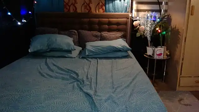 Snapshot of xheavenlytrans chatting on October 3, 12:51 am xheavenlytrans online show from October 3, 12:51 am