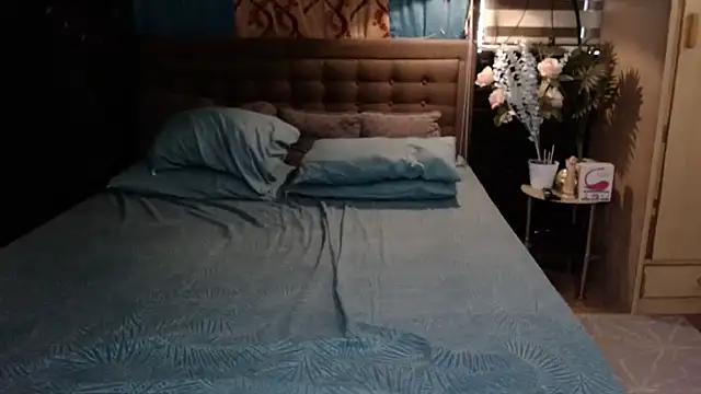 Snapshot of xheavenlytrans chatting on October 20, 12:00 am xheavenlytrans online show from October 20, 12:00 am