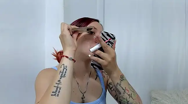 Snapshot of ninaa_fox chatting on February 3, 4:31 pm ninaa fox online show from February 3, 4:31 pm