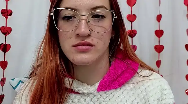 Snapshot of ninaa_fox chatting on February 18, 5:10 pm ninaa fox online show from February 18, 5:10 pm