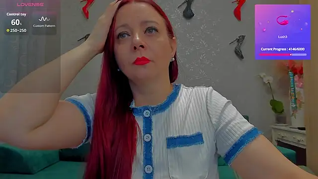 Snapshot of emilianna666 chatting on November 6, 11:55 am emilianna666 online show from November 6, 11:55 am