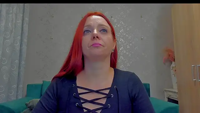 Snapshot of emilianna666 chatting on January 7, 1:24 pm emilianna666 online show from January 7, 1:24 pm