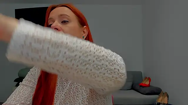 emilianna666 online show from April 2, 12:25 pm