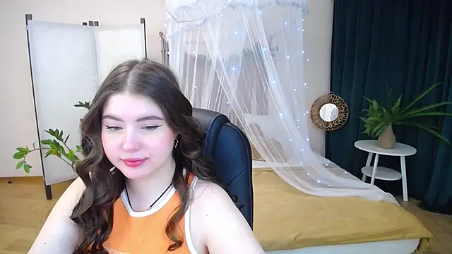 Snapshot of NicoleFoxery chatting on January 17, 3:23 am NicoleFoxery online show from January 17, 3:23 am