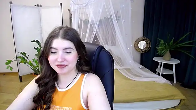 Snapshot of NicoleFoxery chatting on January 17, 6:26 am NicoleFoxery online show from January 17, 6:26 am