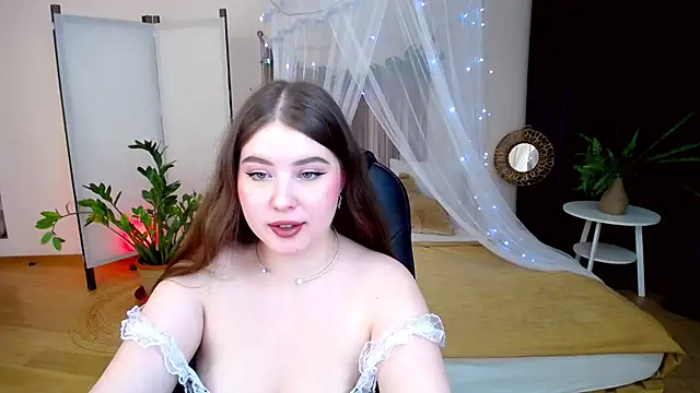 Snapshot of NicoleFoxery chatting on January 19, 9:23 pm NicoleFoxery online show from January 19, 9:23 pm