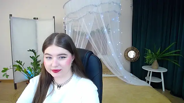 Snapshot of NicoleFoxery chatting on January 21, 6:23 pm NicoleFoxery online show from January 21, 6:23 pm