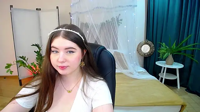 Snapshot of NicoleFoxery chatting on February 8, 6:12 pm NicoleFoxery online show from February 8, 6:12 pm