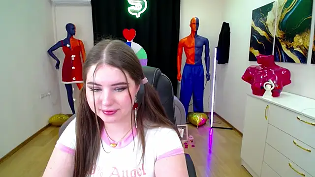 Snapshot of NicoleFoxery chatting on February 17, 3:36 am NicoleFoxery online show from February 17, 3:36 am