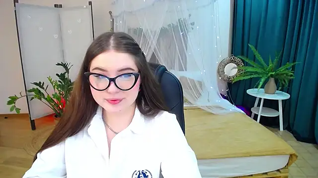 Snapshot of NicoleFoxery chatting on March 7, 6:22 pm NicoleFoxery online show from March 7, 6:22 pm